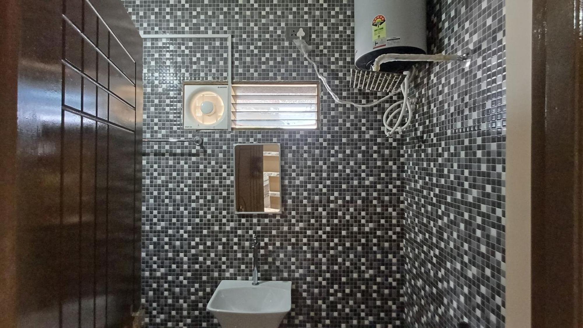 Shi'S Thulasi 2Bhk In Coimbatore Near To Karpagam College, Palakkad Highway, Rathinam College And More Eksteriør bilde